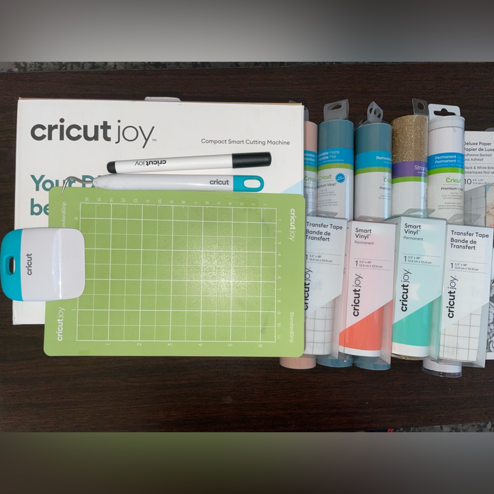 Cricut Joy (with supplies)